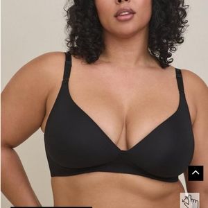 NWT Torrid wirefree 42dd
